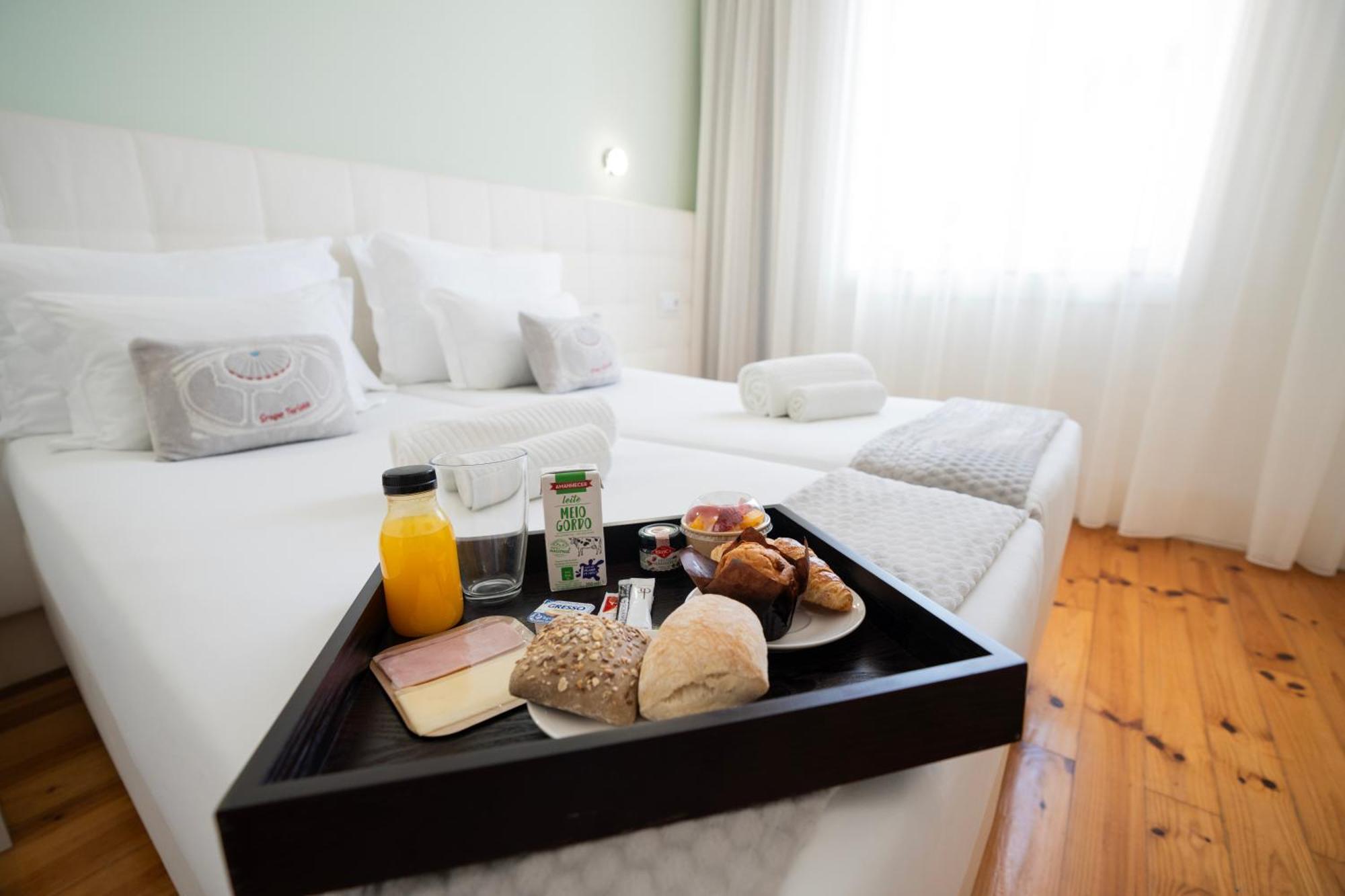 Turista Da Trindade Bed & Breakfast Porto Exterior photo