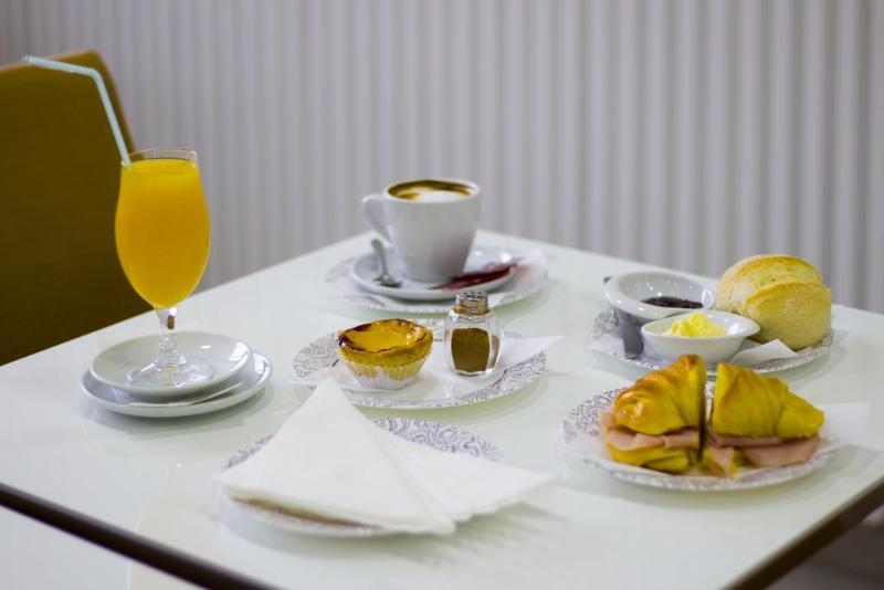 Turista Da Trindade Bed & Breakfast Porto Exterior photo