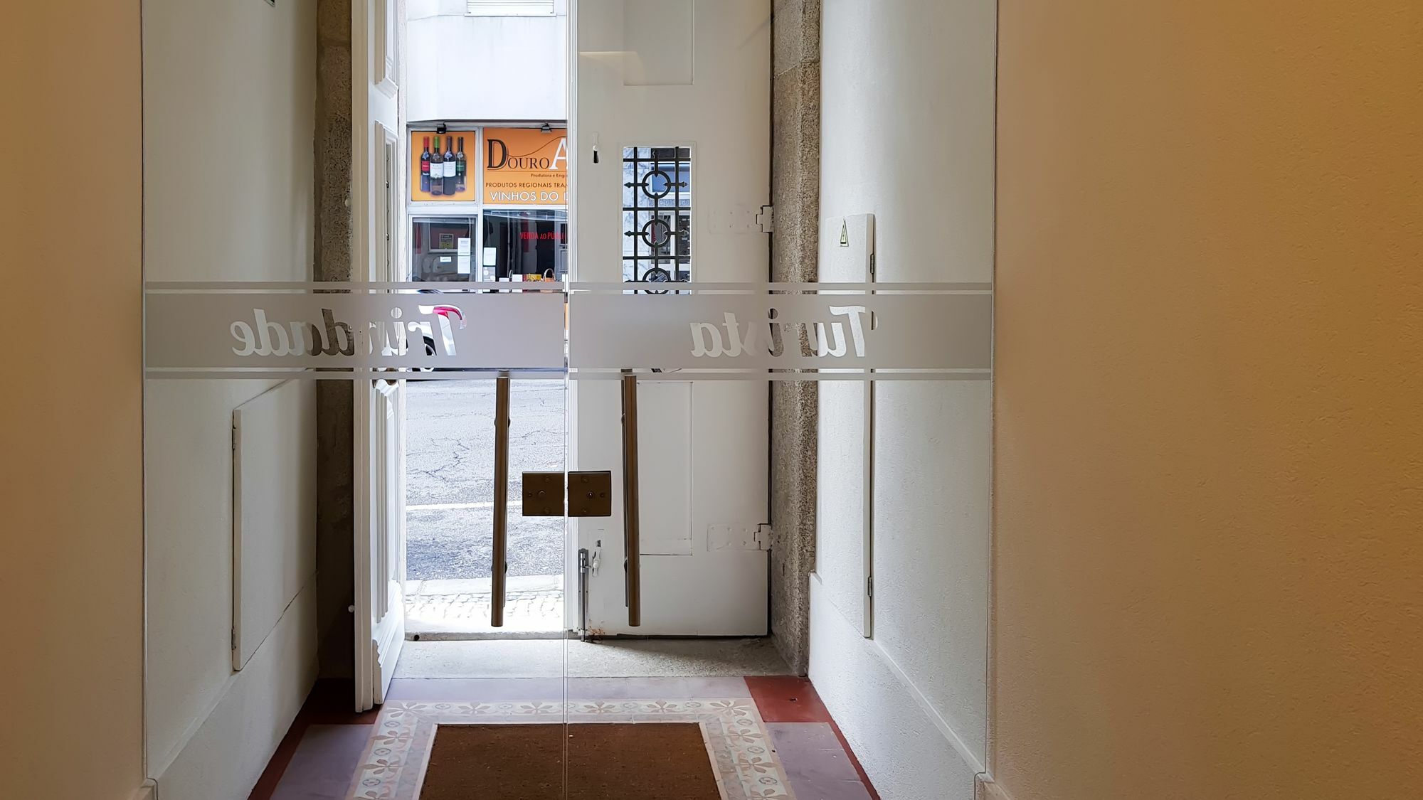 Turista Da Trindade Bed & Breakfast Porto Exterior photo
